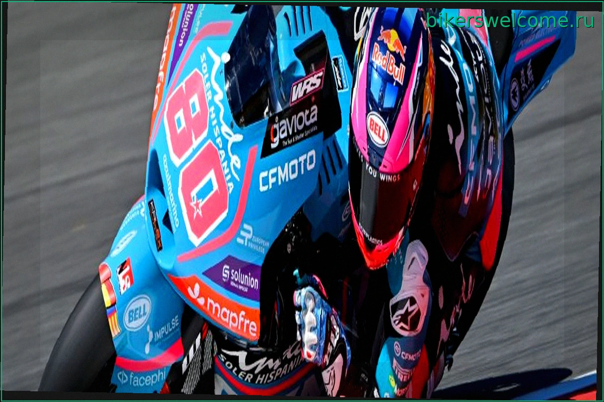 Давид Алонсо добился первой поул-позиции в Moto2 в Брно, опередив Филипа Салача и Дани Хольгадо