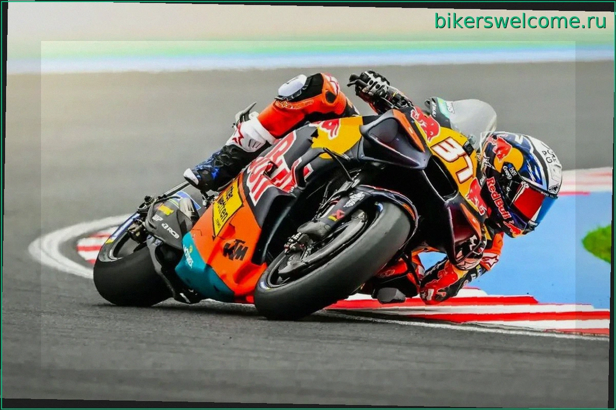 Педро Акоста: Неуступчивый дебютант в захватывающей битве MotoGP с Марком Маркесом на Гран-при Венгрии