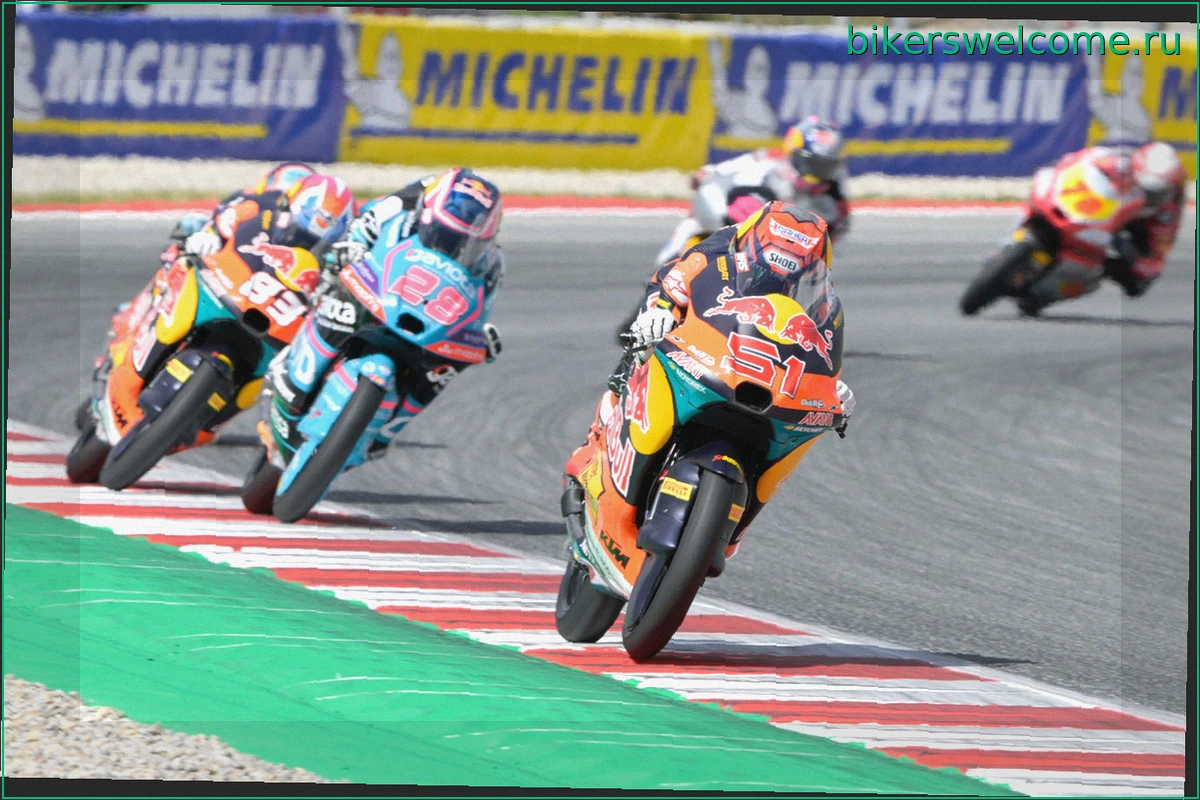MotoGP Moto3: Брайан Уриарте Одержал Победу в Муджелло, Справившись с Хаосом Последнего Круга