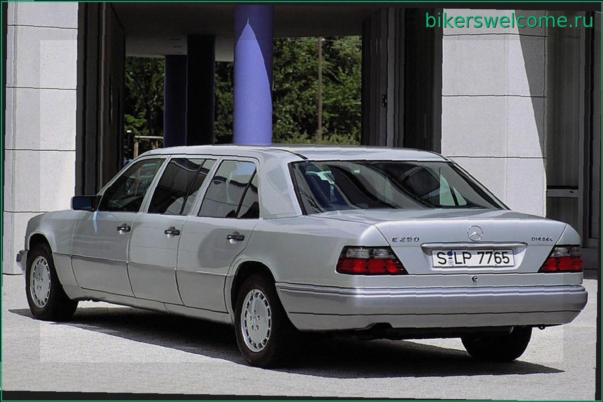 Mercedes-Benz V124: Шесть дверей и три ряда сидений задолго до эры внедорожников